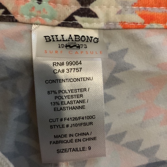 Billabong Shorts - Picture 4 of 8